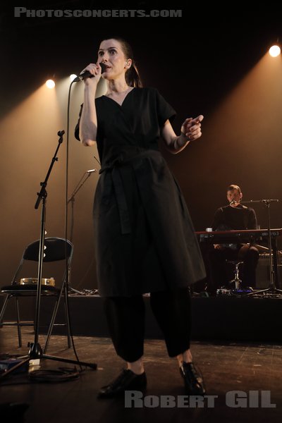 ALDOUS HARDING - 2023-03-28 - PARIS - Le Trianon - Hannah Sian Topp